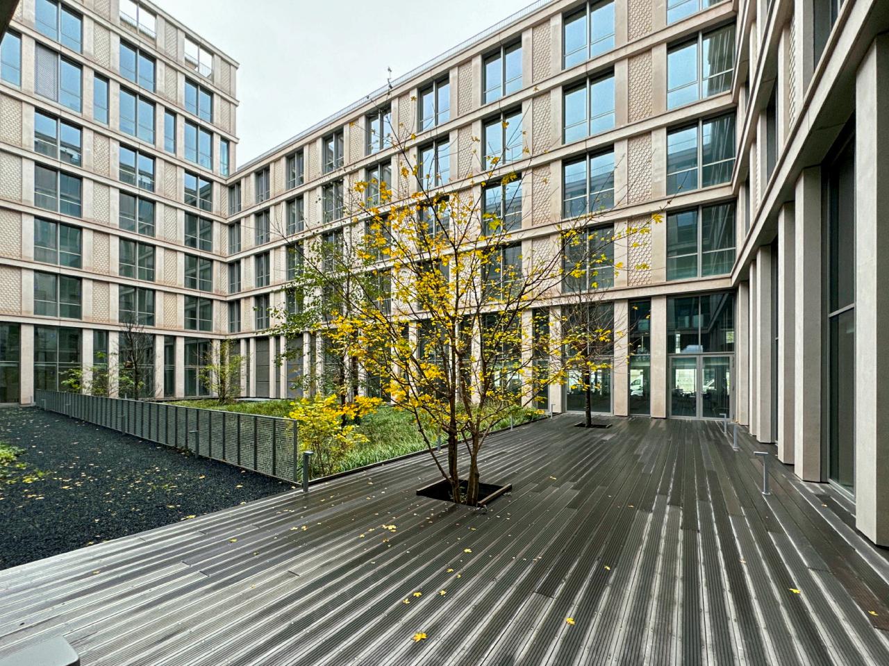 Bureau La Plaine Saint-Denis 24400m² Location bureau La Plaine Saint-Denis Seine-Saint-Denis OLBUR2100477 2